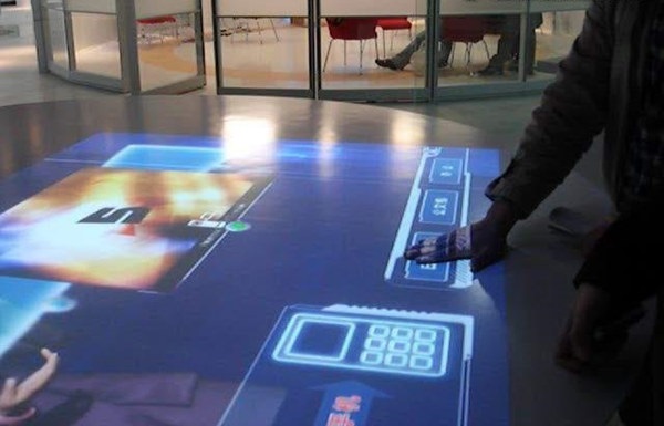 桌面互动投影-电玩