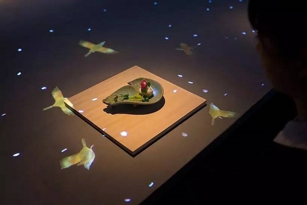 桌面互動投影餐廳4.jpg